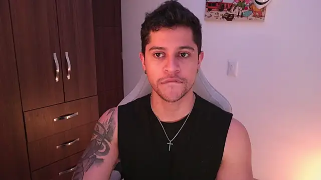 domsantiago_'s cam snapshot