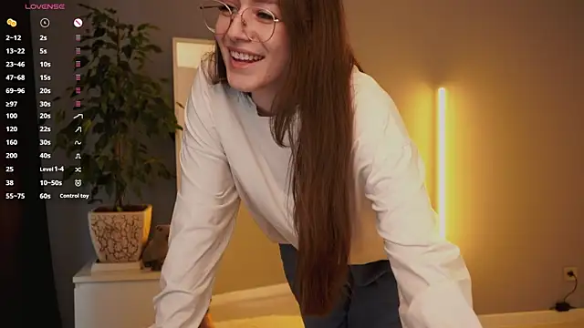 Ester_Hill's cam snapshot