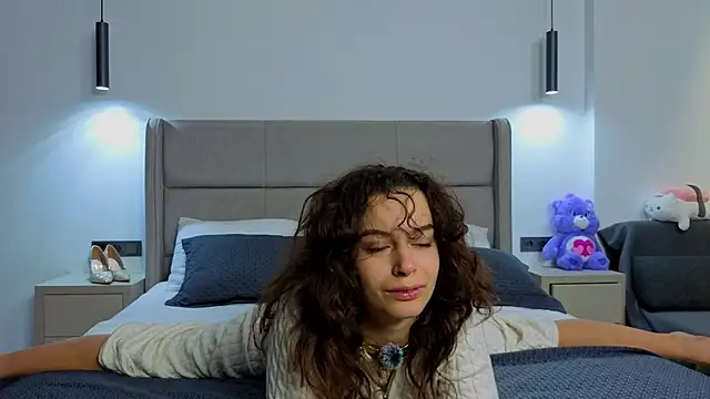 Luna_Veyra's cam snapshot