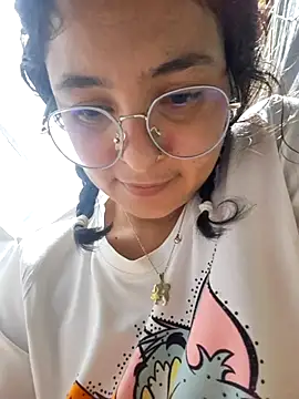 Lily-o's cam snapshot