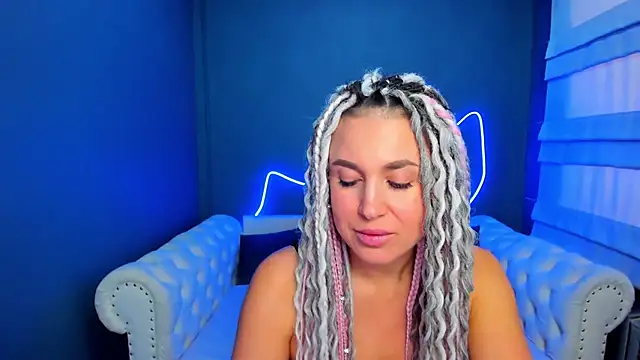 rock_n_roxy's cam snapshot