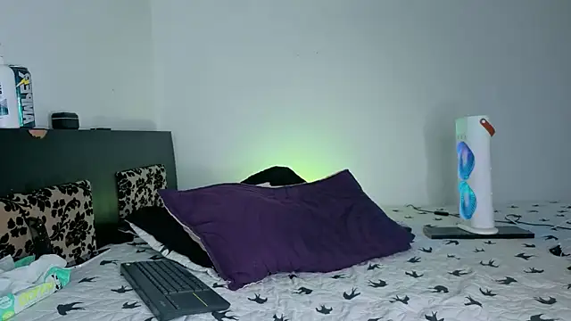 KALE_19's cam snapshot