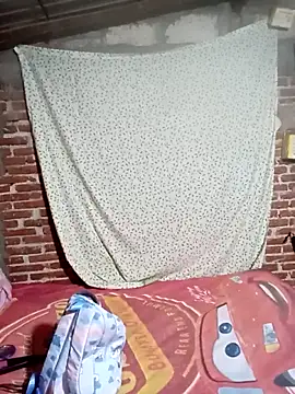 yovana13 live sex cam