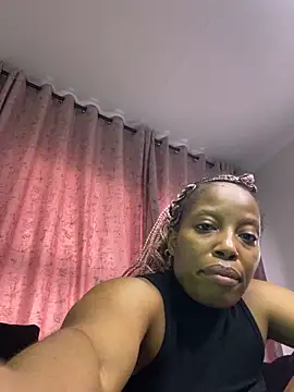 Diamondpussy97 live sex cam