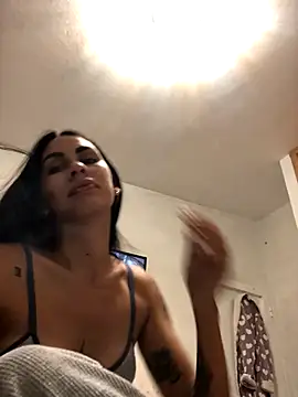 hotroommates live sex cam