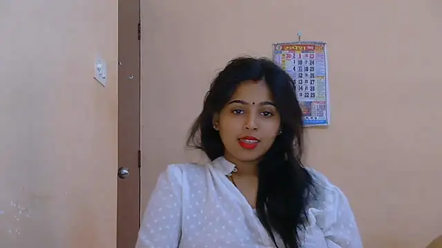 Cute-Simmi69 live sex cam