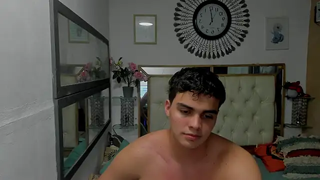 heiker_ live sex cam