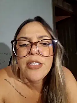 LiviaTavares_123's cam snapshot