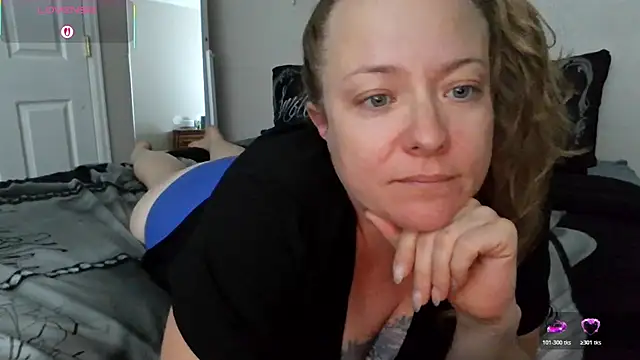 julimonroe's cam snapshot