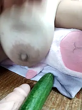 Big_booobs8's cam snapshot