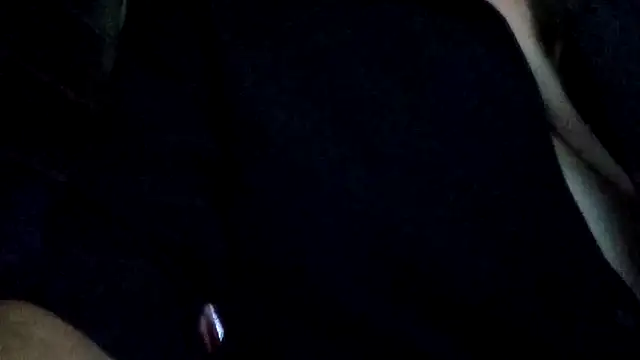 wetnwildforyou's cam snapshot