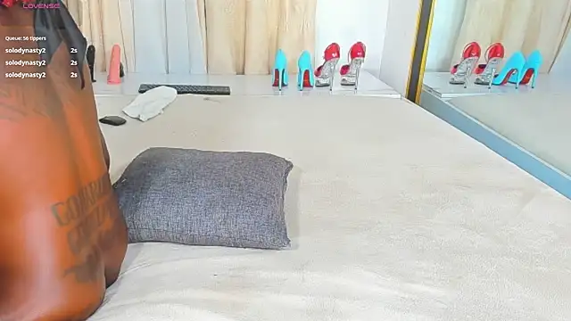 CREAMY_BUBBLEGUM's cam snapshot