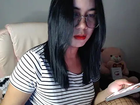 TransPetite1 live sex cam