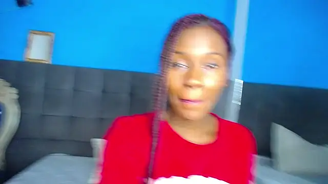 Aliis_Love's cam snapshot