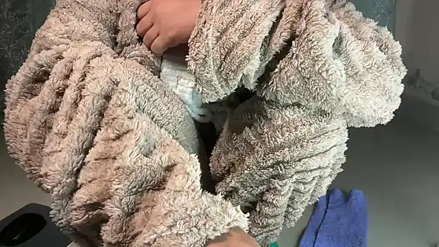 YoungKaya's cam snapshot