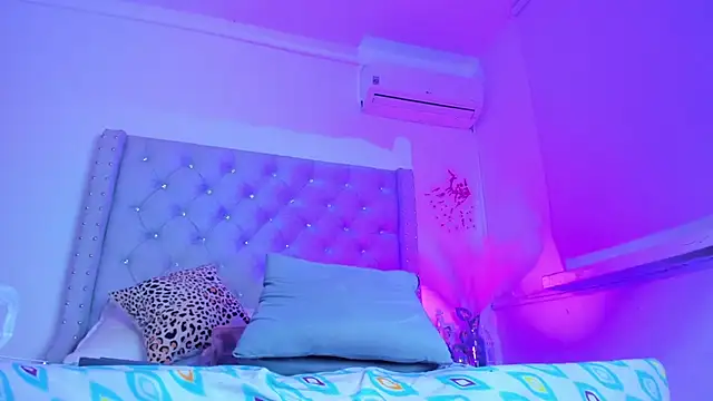 ChocoBunny1 live sex cam