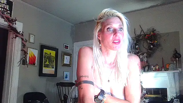 Glamazing's cam snapshot