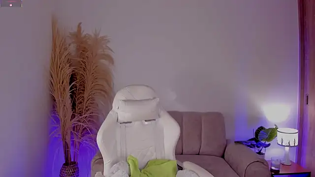 sara_gwen's cam snapshot