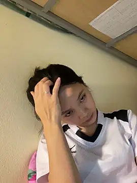 Be-MyMy's cam snapshot