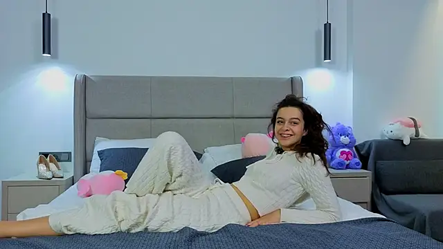 Luna_Veyra's cam snapshot