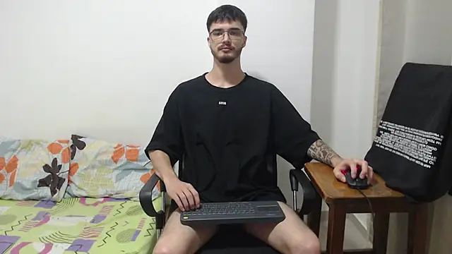 Aleex_Miller's cam snapshot