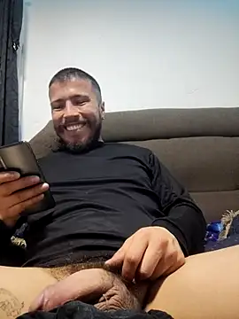 Elpajas209726's cam snapshot