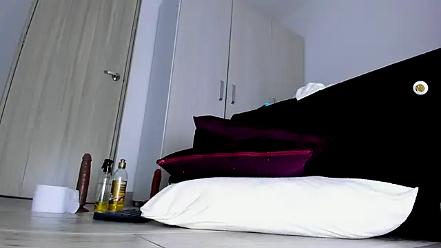 Skarleth69's cam snapshot