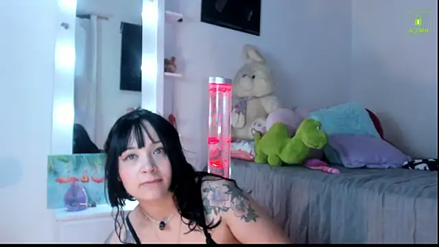 miaa-lee's cam snapshot