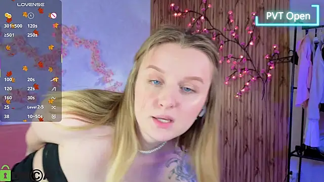 Rina_Panic's cam snapshot