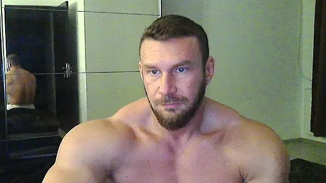 muscularkevin's cam snapshot