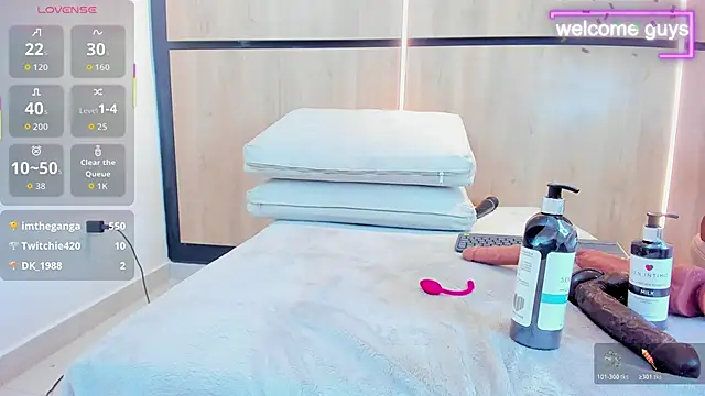 adela_chase live sex cam