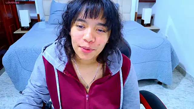 laureentt_'s cam snapshot