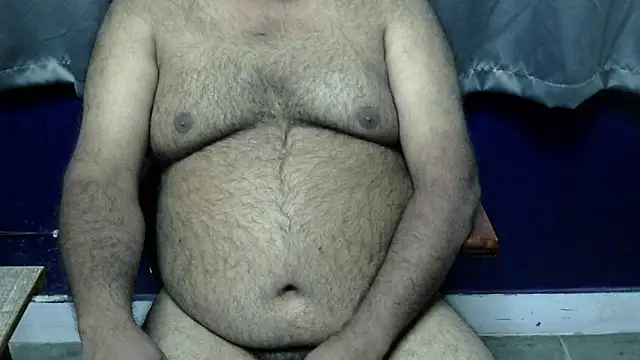 hairysubcub_70's cam snapshot