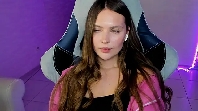 yourArya's cam snapshot