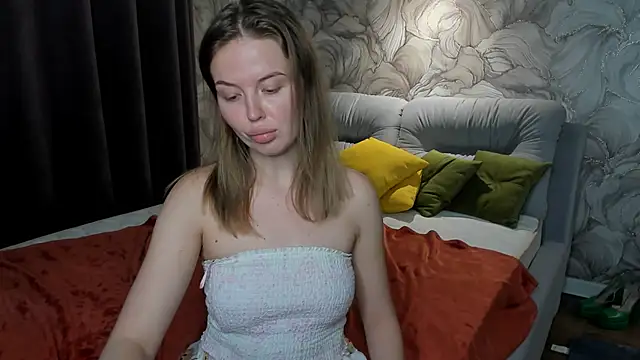 LaurennHill's cam snapshot