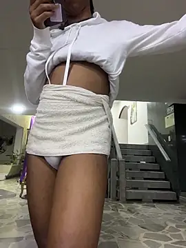 Maxim-Walker live sex cam