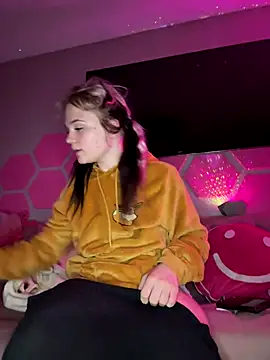 Cutiepiespanks live sex cam