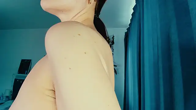 AlysaNightmoon's cam snapshot