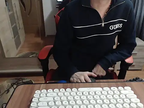 uncutguy01 live sex cam