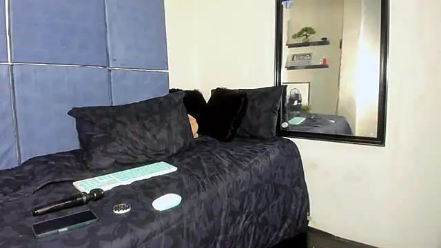 Ebonydollxx live sex cam