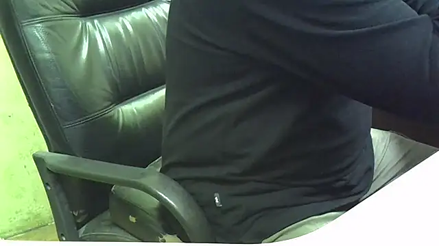 nikdov3 live sex cam