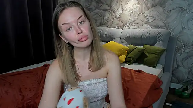 LaurennHill's cam snapshot