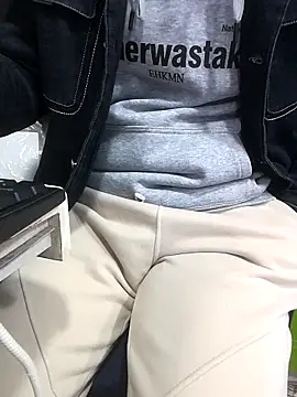 chougegg0214 live sex cam