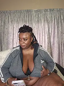 ThickianaRider live sex cam