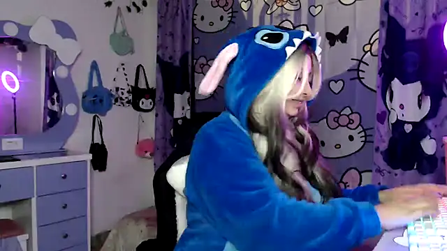 lussyevans24's cam snapshot