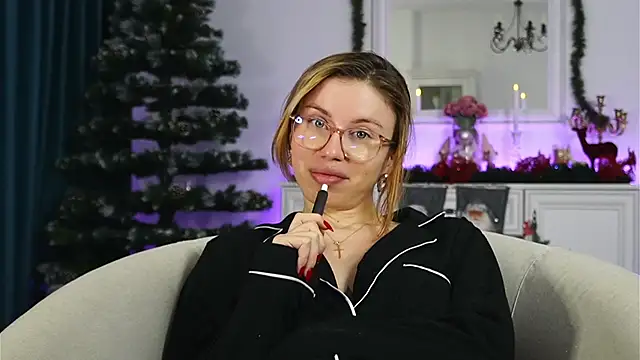 ivyleague_'s cam snapshot