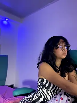 _vaiolet_owo's cam snapshot