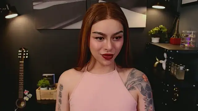 callmeLUNA live sex cam