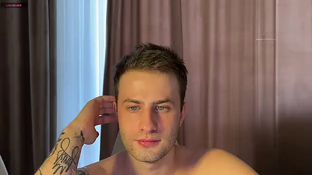 dominantrodri live sex cam