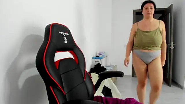 amiraisa11 live sex cam